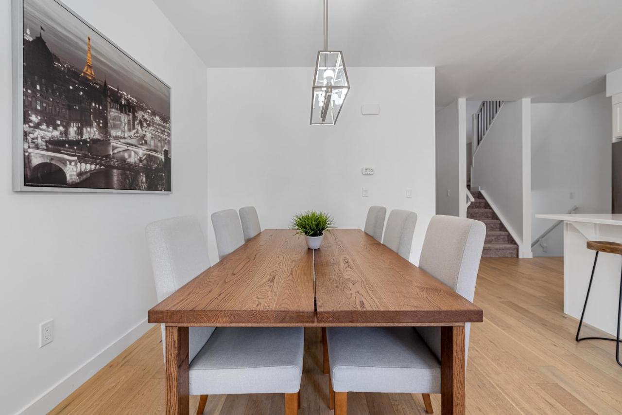 Luxury Spacious Private House Near City Centre YYC Екстериор снимка