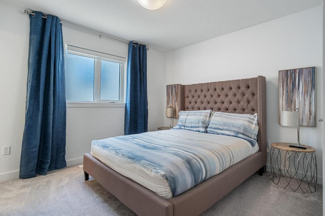 Luxury Spacious Private House Near City Centre YYC Екстериор снимка