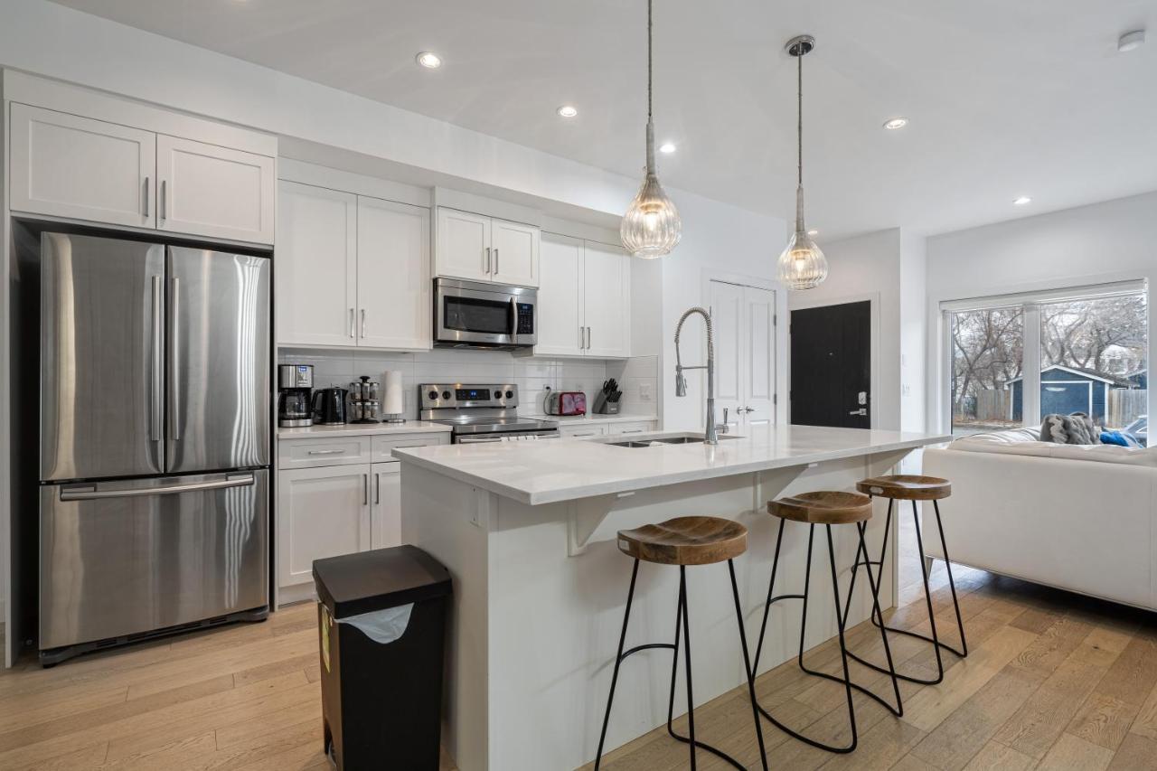 Luxury Spacious Private House Near City Centre YYC Екстериор снимка